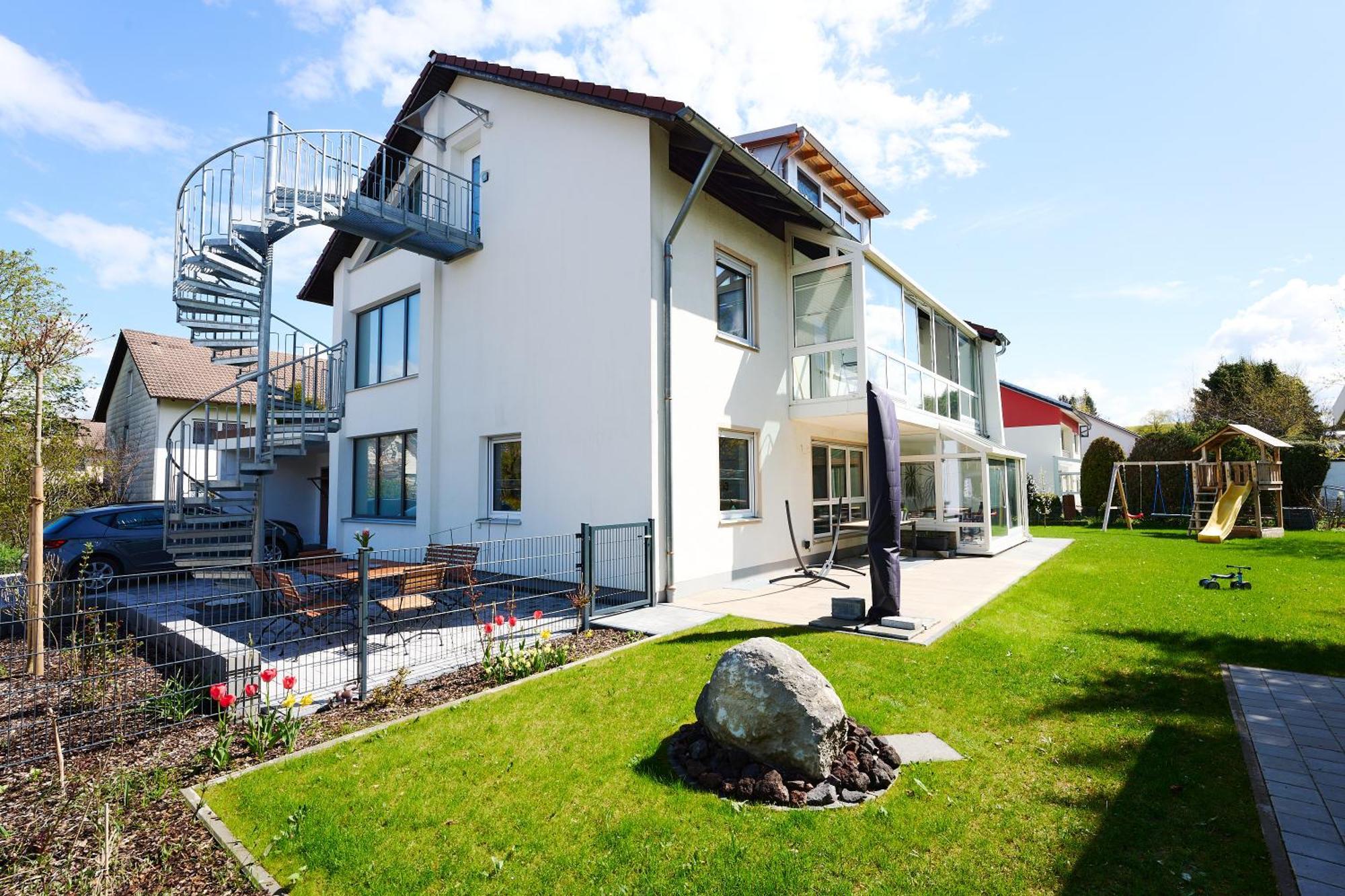 Ruhige Ferienwohnung Naehe Des Zentrums Marktoberdorf Exterior photo